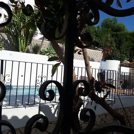Entre Deux Pays Villa